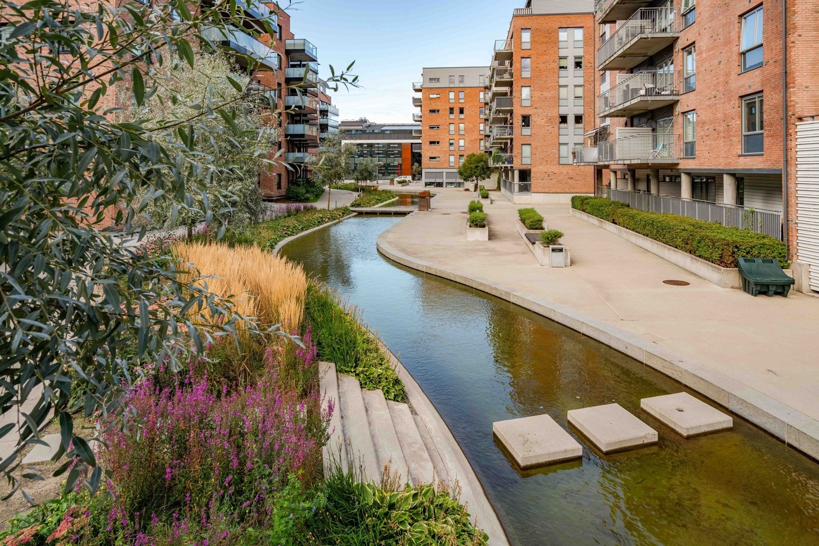 Kværnerbyen er et populært og barnevennlig boligområde med flotte og grønne friarealer Galleribilde
