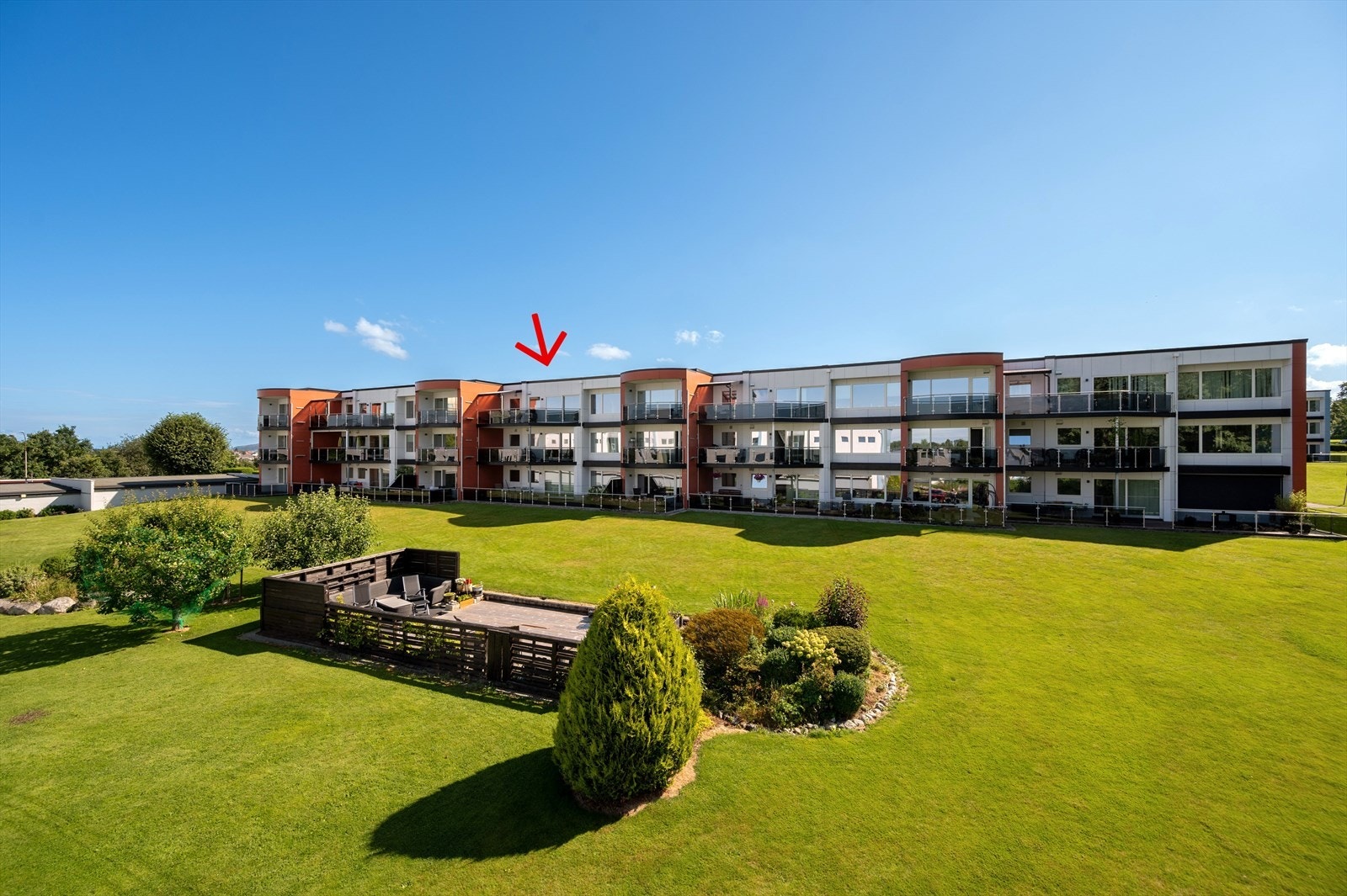 Perfekt for familier eller etablerere som ønsker god plass og et trygt nærmiljø! Galleribilde