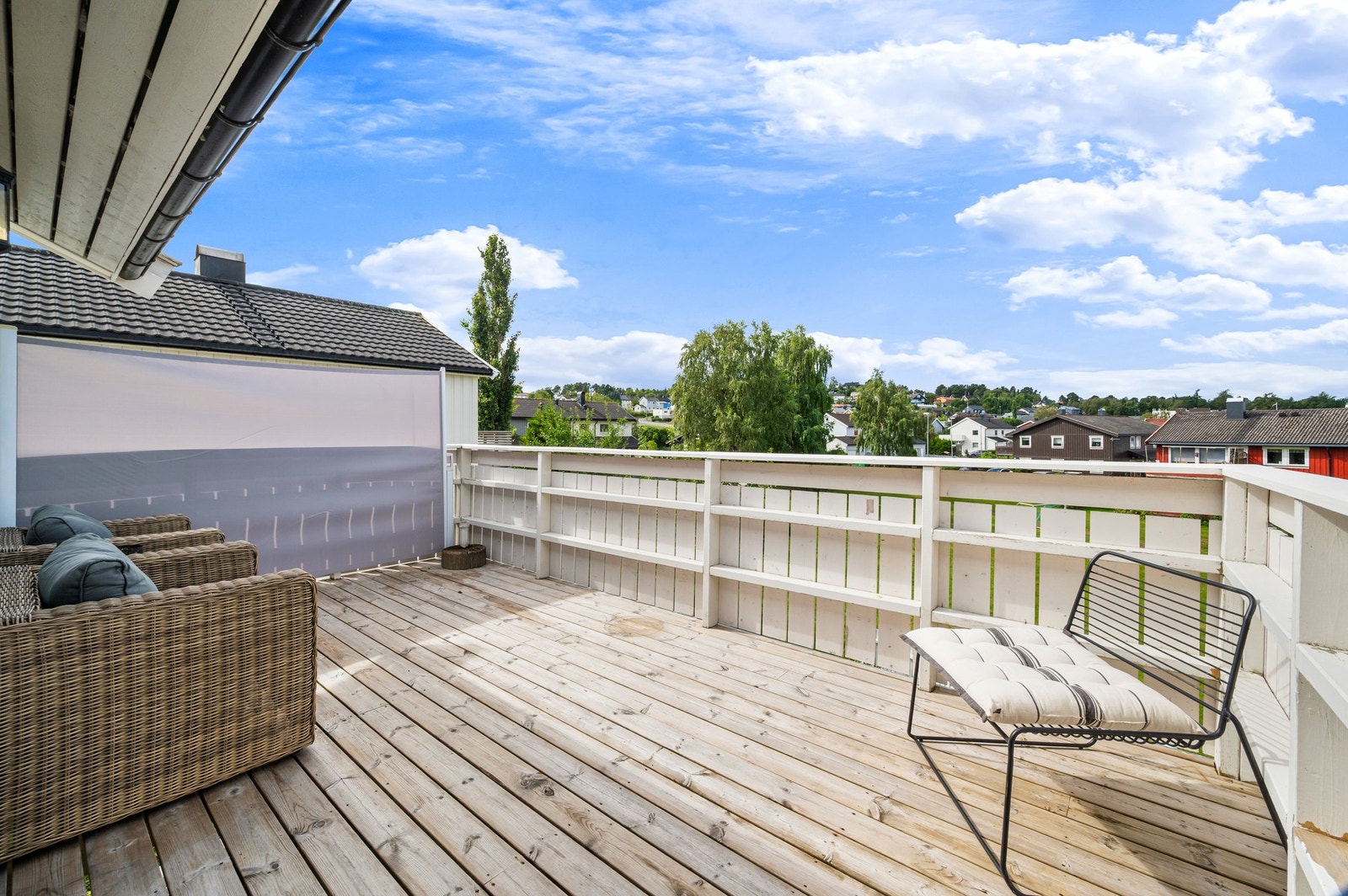 Fra stuen har man utgang til en vestvendt balkong på 13,5m². Galleribilde