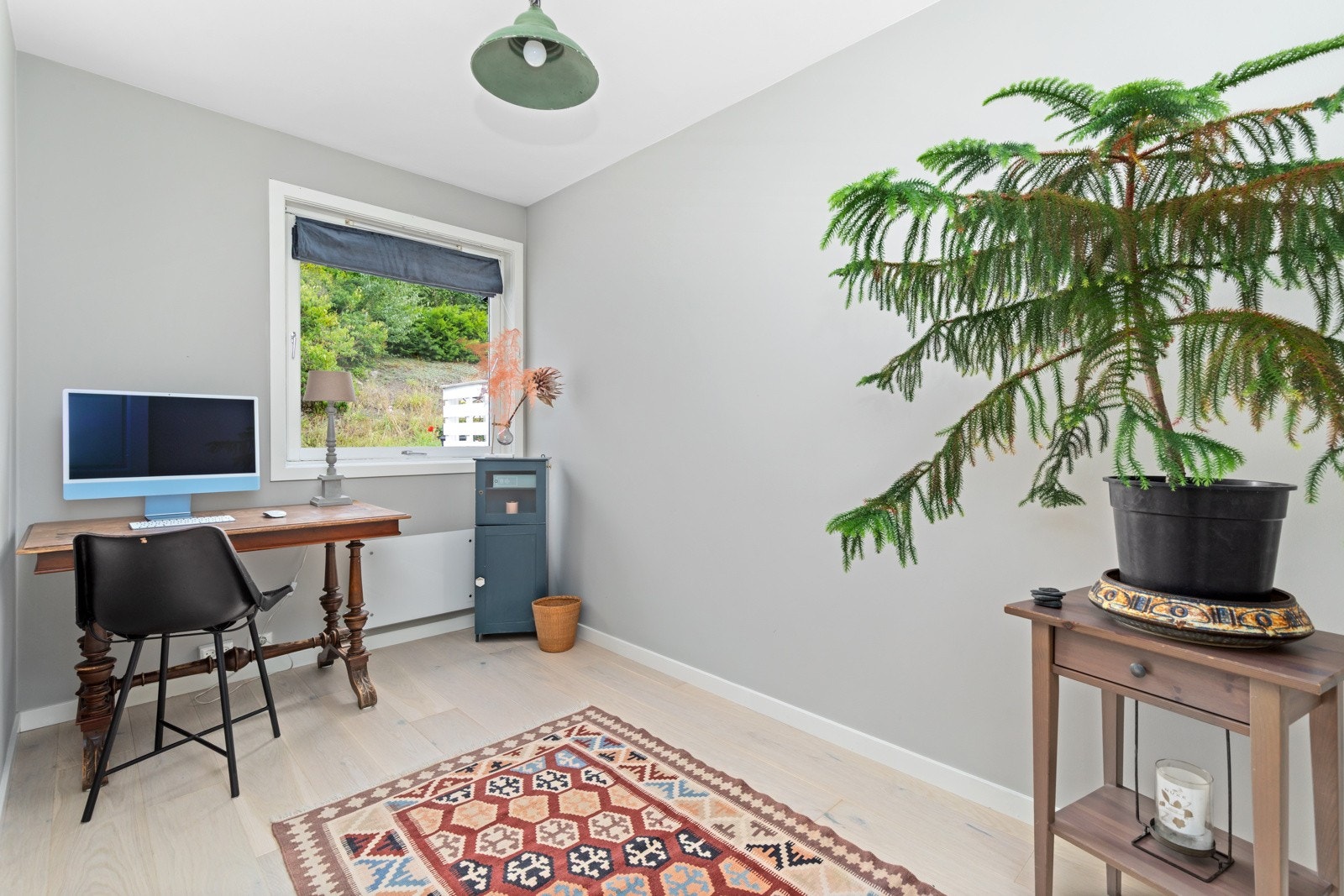 Soverom nr 3 er noe mindre enn de andre og fungerer perfekt som barnerom eller hjemmekontor. Galleribilde