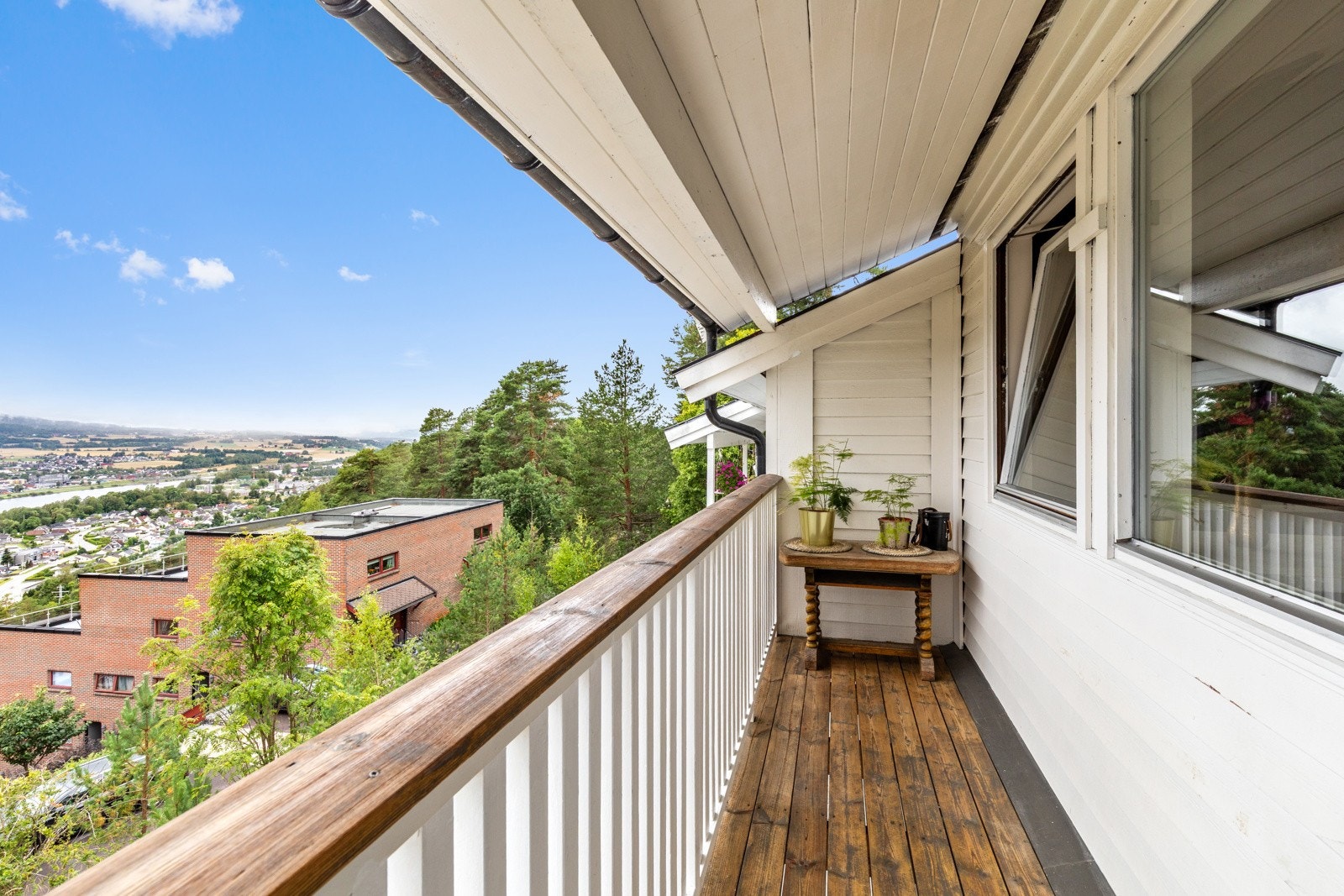Her kan du nyte en kopp kaffe. Galleribilde