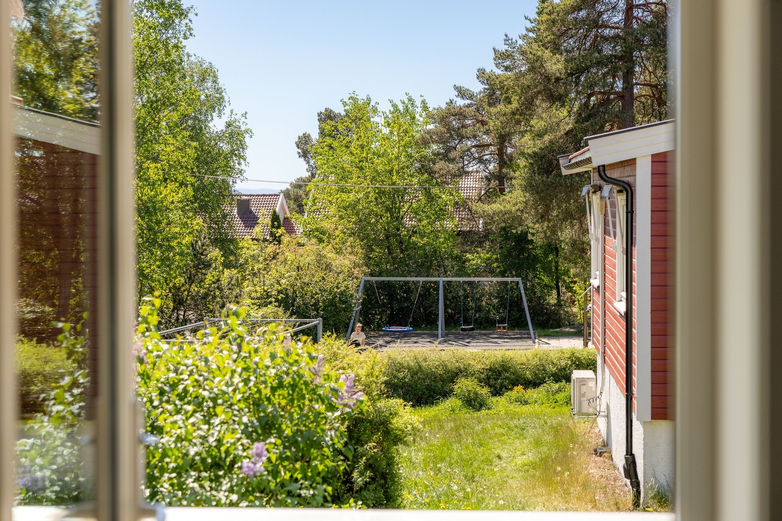 Har kan man lage et måltid med hyggelig utsyn mot frodige områder. Galleribilde
