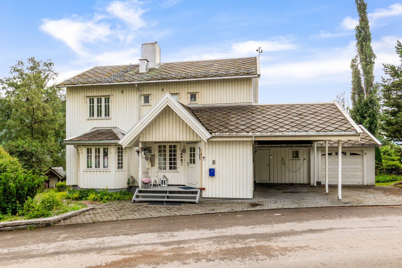 Fra boligen har du gangavstand til absolutt alt Mo i Rana har å by på. Galleribilde