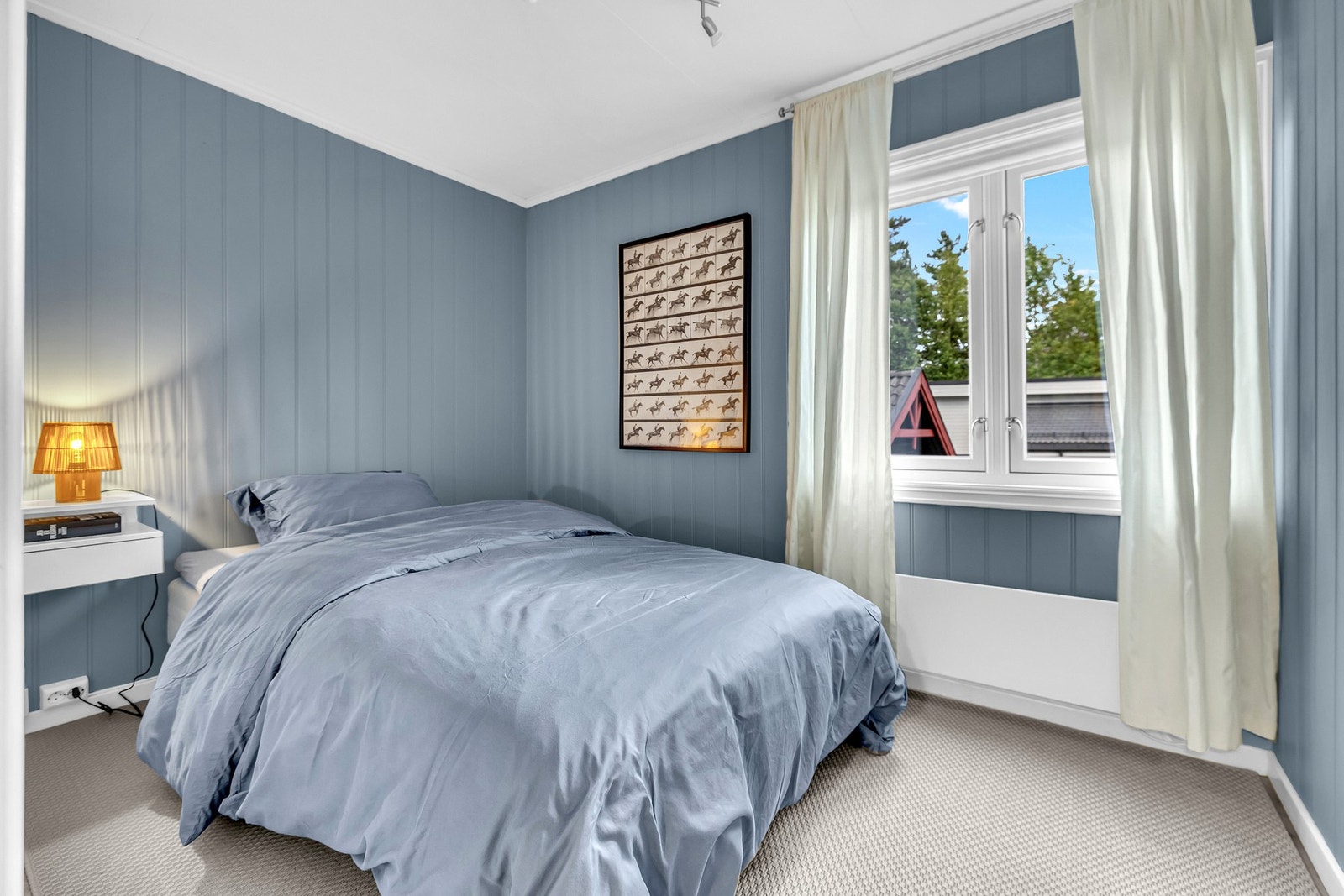 God plass til garderobe i alle rom. Galleribilde