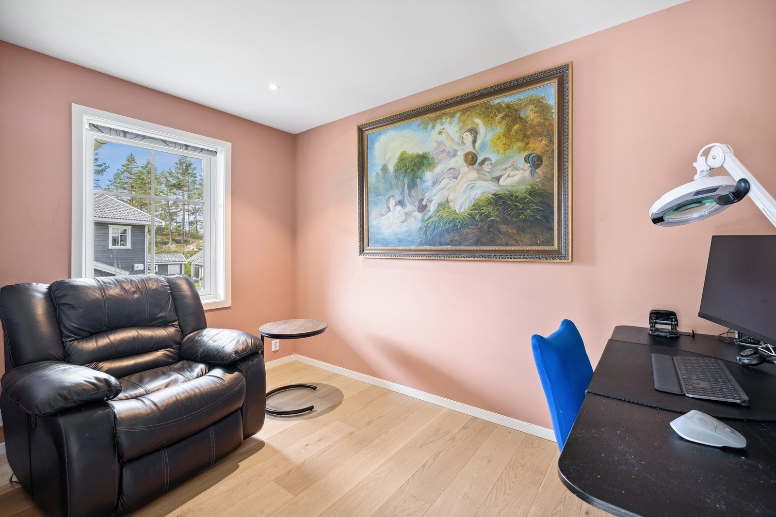 Soverommet som er etablert i 2.etasje var opprinnelig en del av stuen - ikke søknadspliktig tiltak. Galleribilde