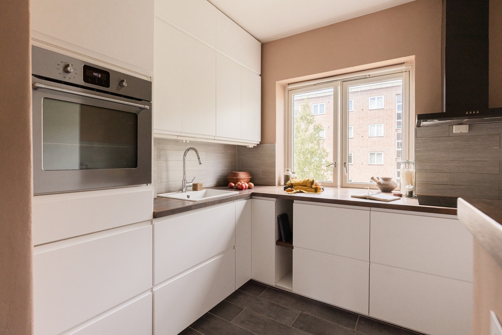 Alle hvitevarer på kjøkkenet medfølger. Galleribilde