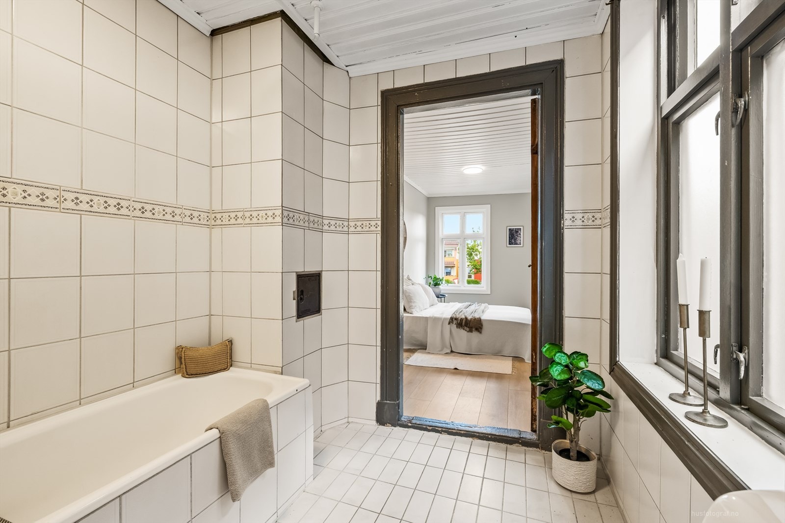 Videre inngang til soverom. Galleribilde