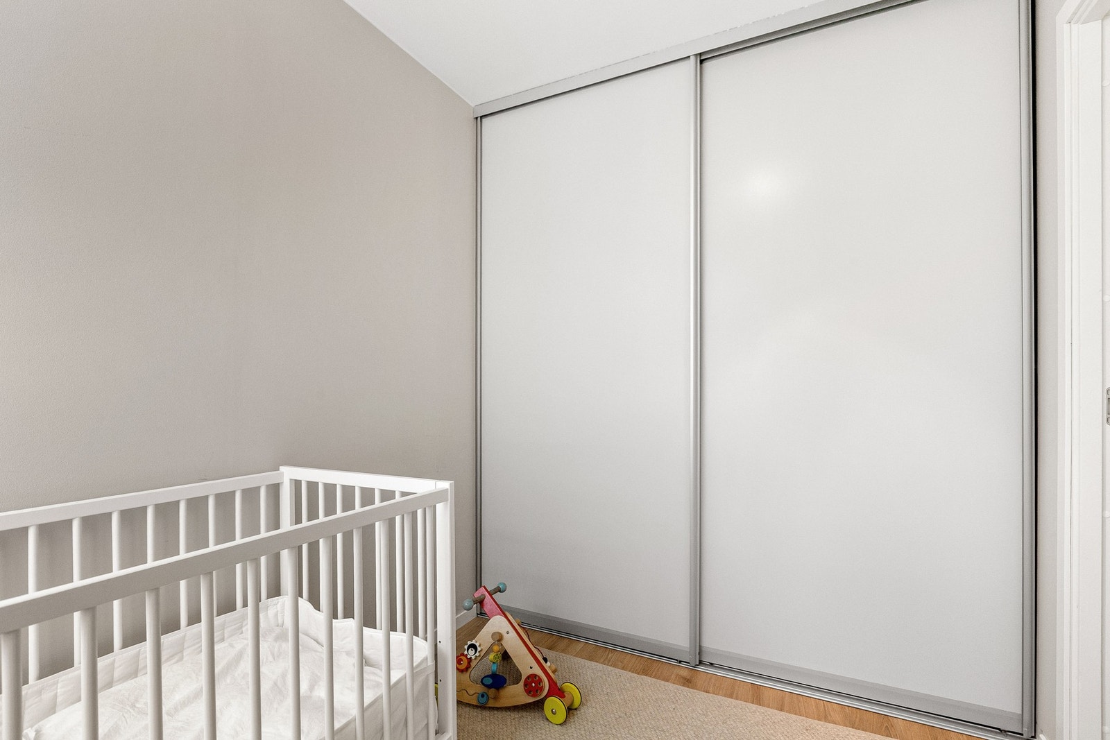 Rommet passer godt som barne-, gjeste- eller kontorrom. Galleribilde