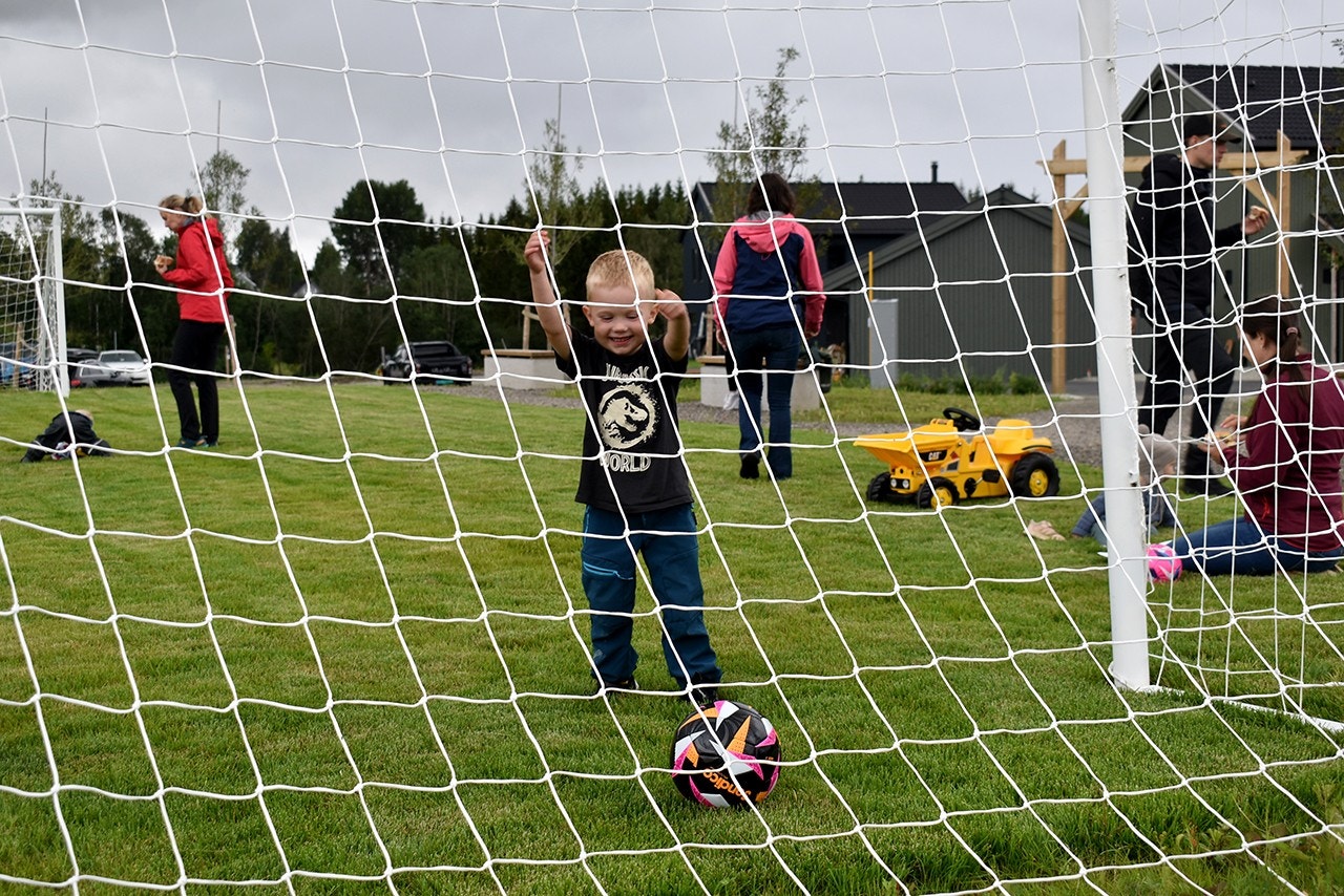 På Ingeberglia er det trygge og gode oppvekstforhold for barna. Galleribilde