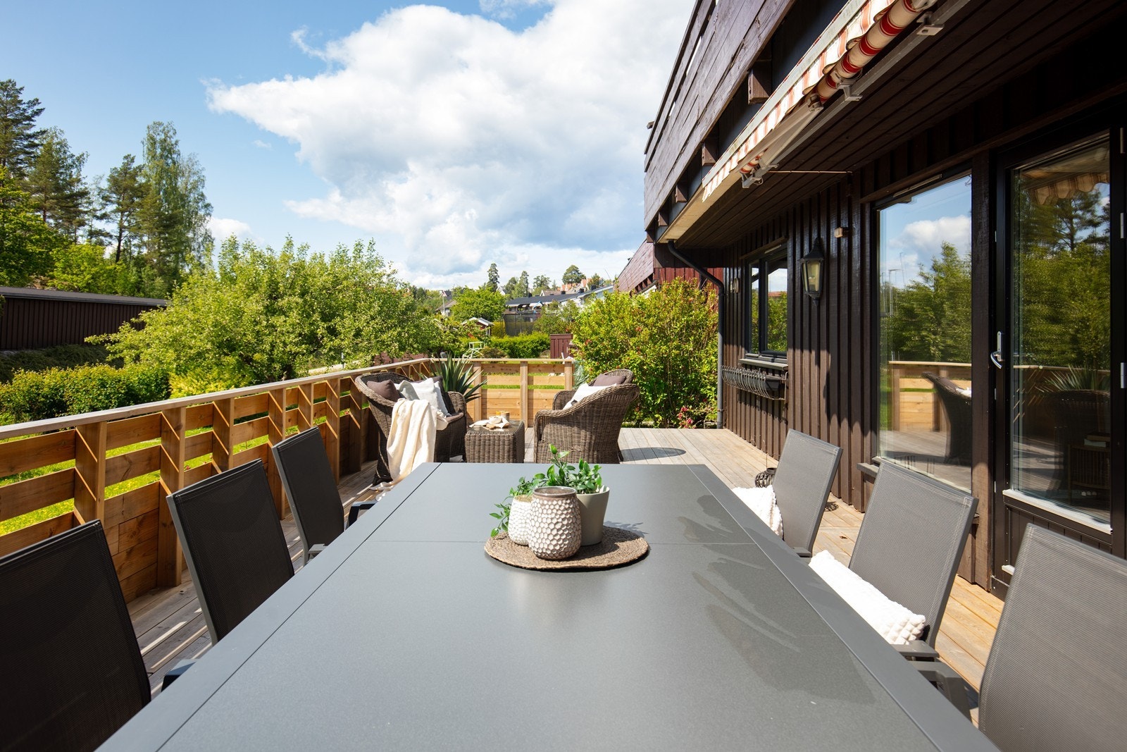 En flott ramme for sene kvelder i gode venners lag. Galleribilde