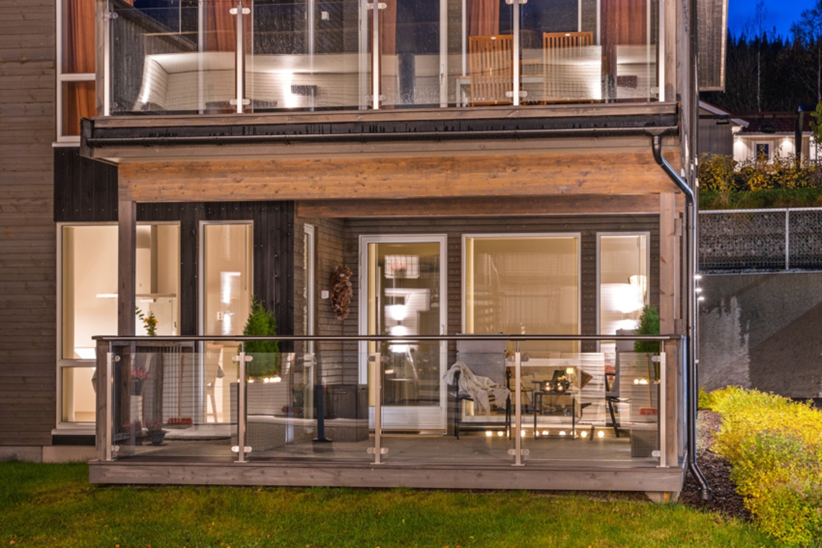 Her har du trappfri adkomst fra carporten og rett inn i leiligheten. Galleribilde