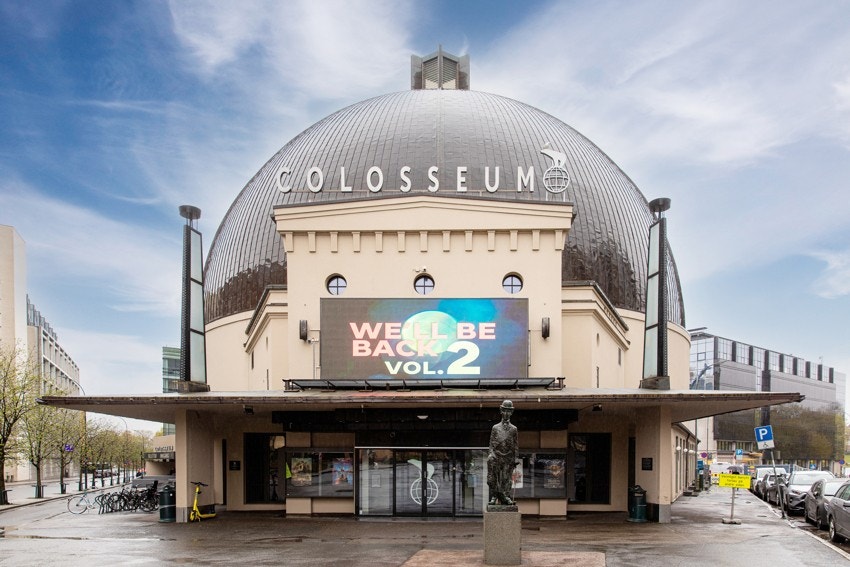 Colosseum kino ligger 4 minutters spasertur fra leiligheten, og på ytterligere et par minutter når man Colosseum senter med bl.a. Vinmonopol og apotek. Galleribilde