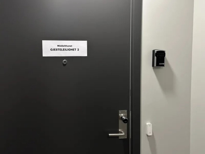 To fullt møblerte gjesteleiligheter, tilgjengelige for beboere til kun 250-300 kr per natt. Galleribilde