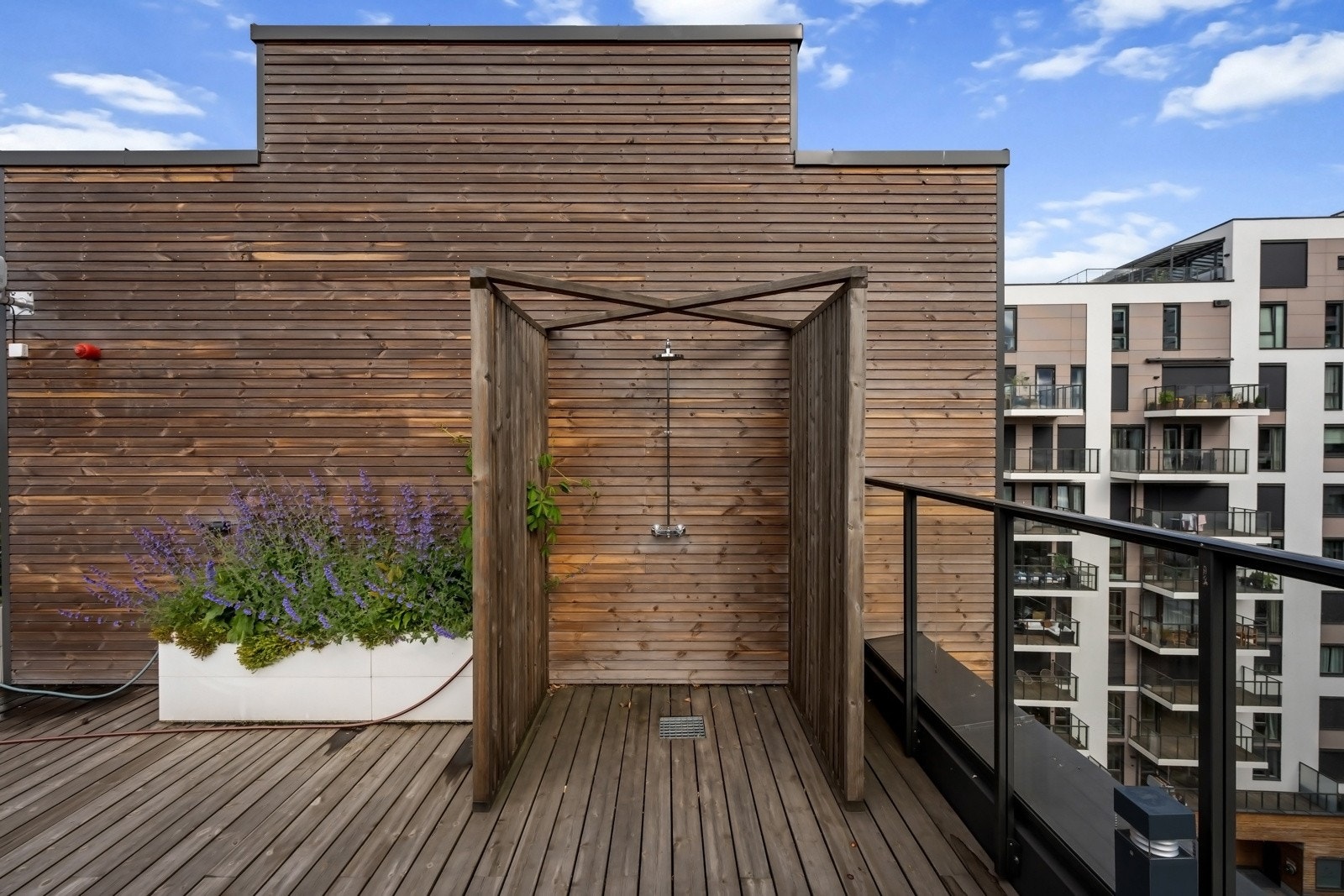 Utedusj. Galleribilde