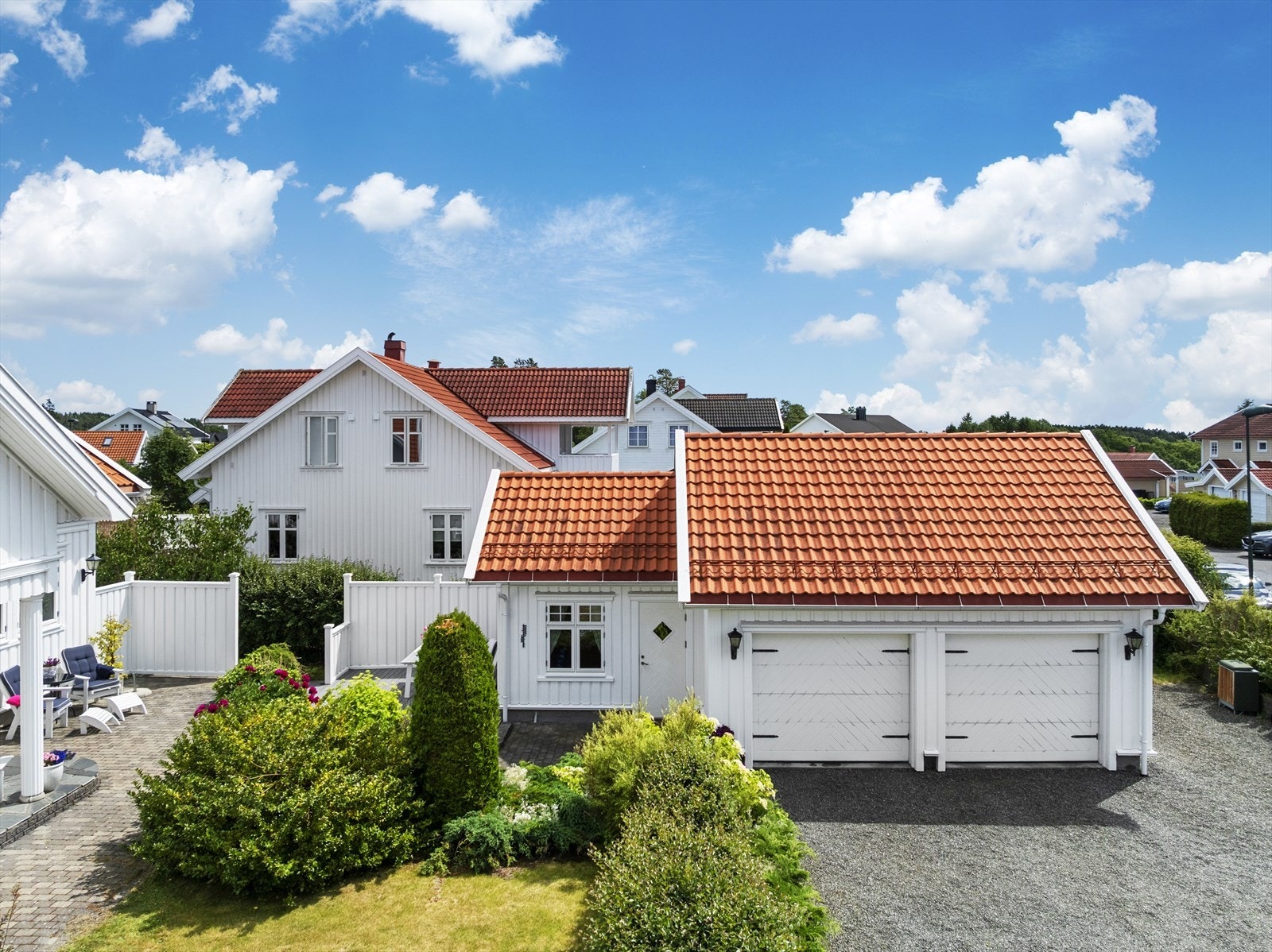 Garasje med bod/hobbyrom. Galleribilde