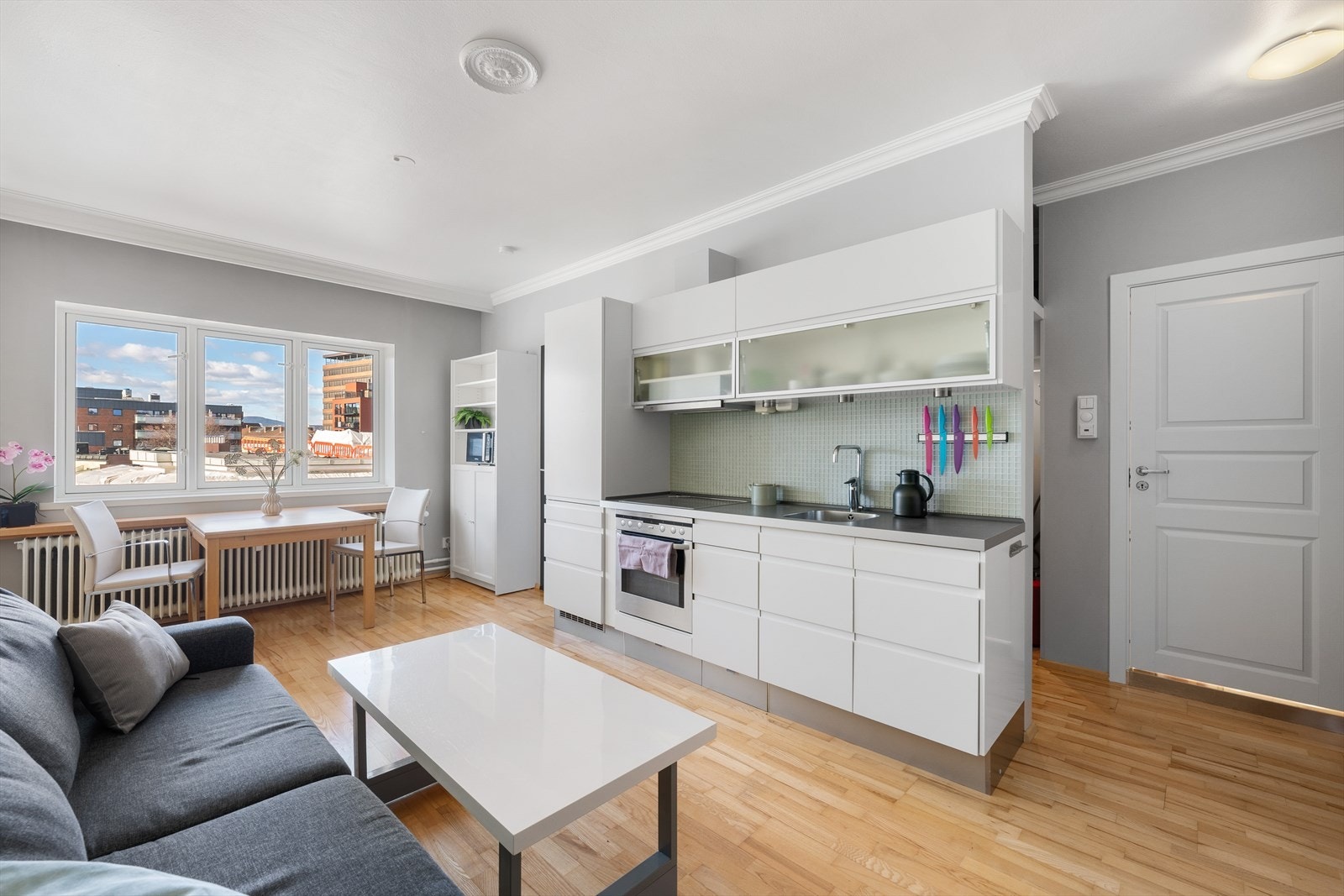 Velkommen til Jens Bjelkes gate 82E presentert av Julie Marie Lunde v/ Notar eiendomsmegling! Galleribilde