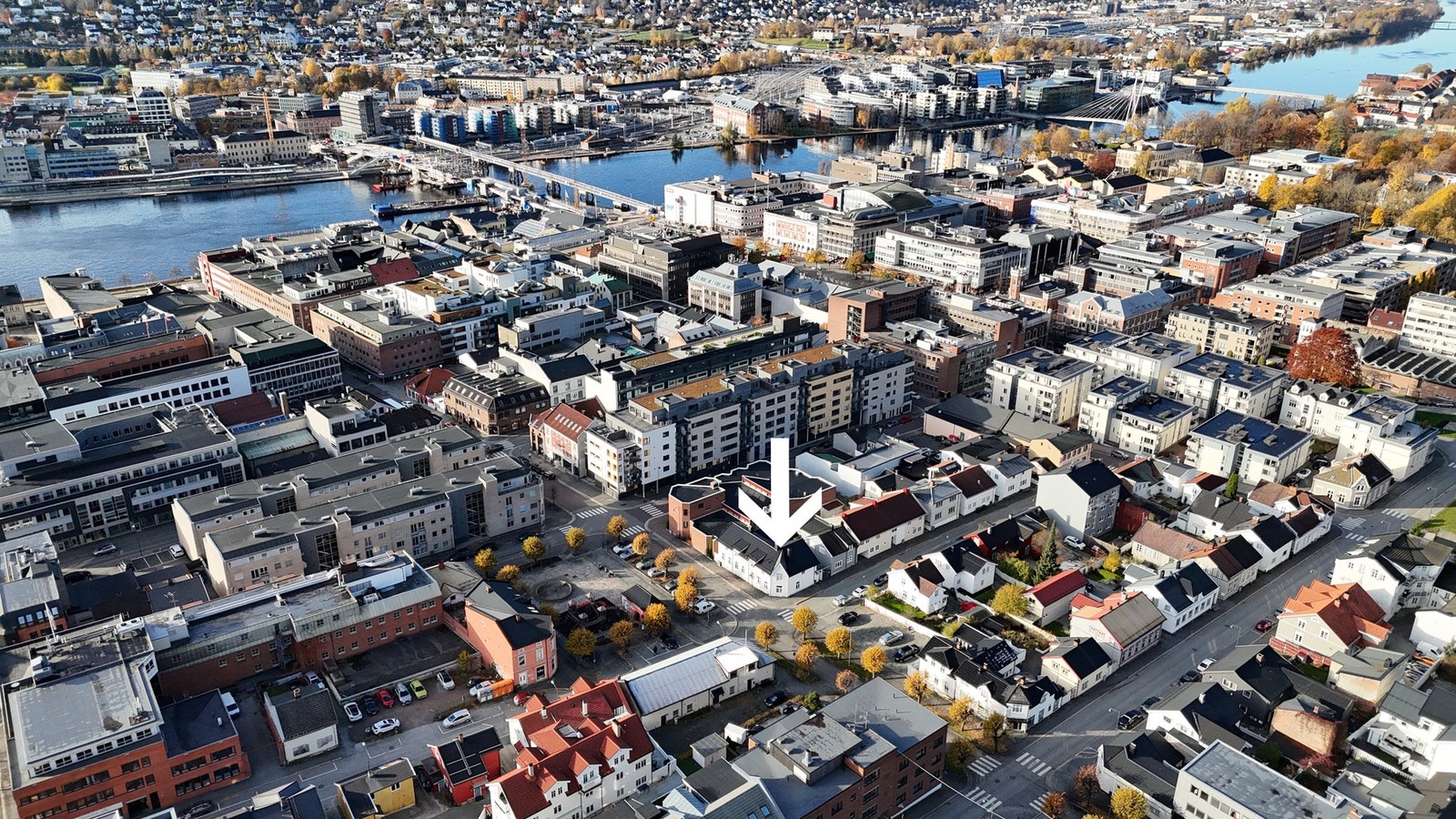 I Thornegata 16 bor du i rolige og hyggelige omgivelser, samtidig som du har kort vei til alt Drammen har å tilby Galleribilde