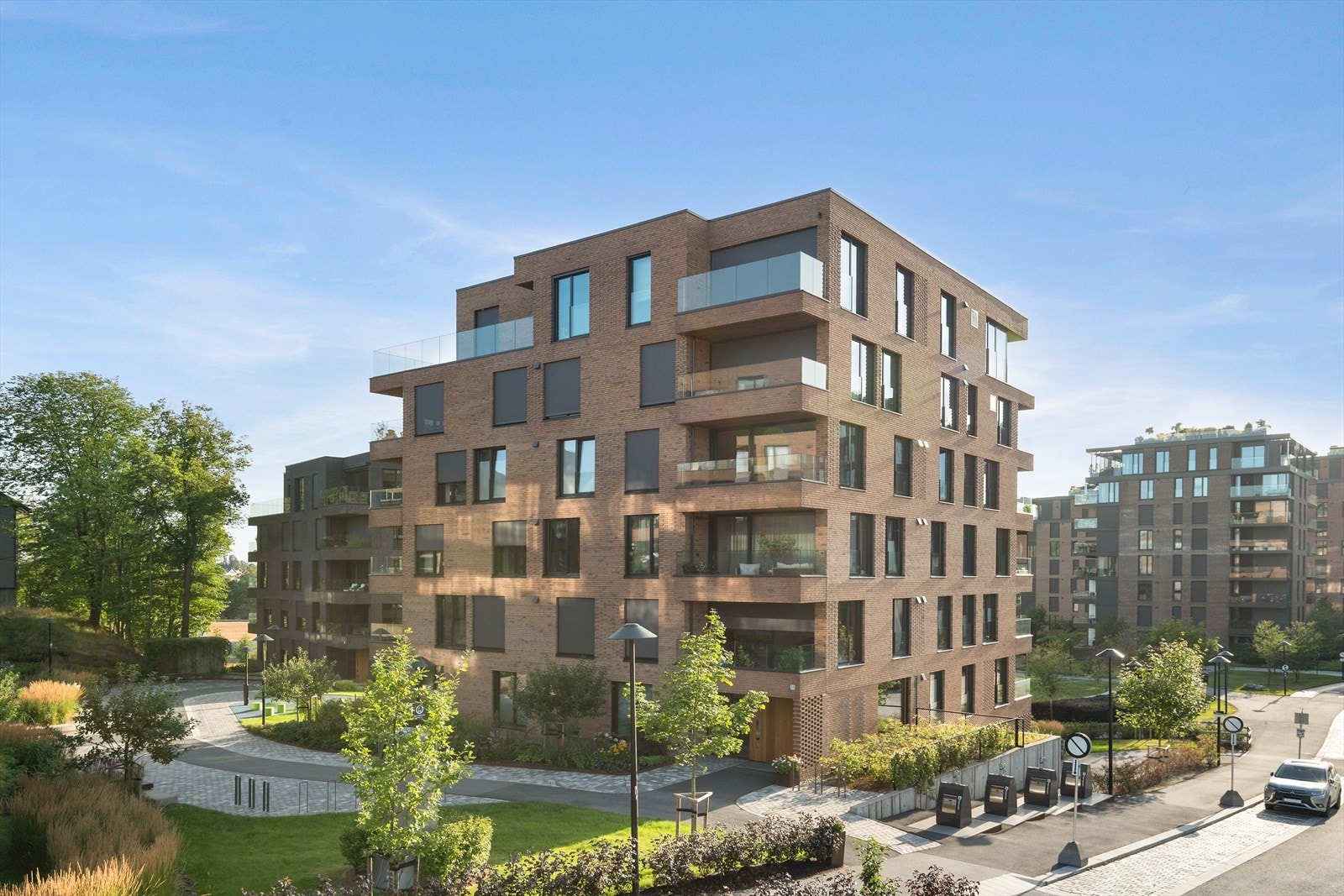 Et moderne og tilbaketrukket boligområde på Lilleaker, der bypuls møter grønne omgivelser Galleribilde