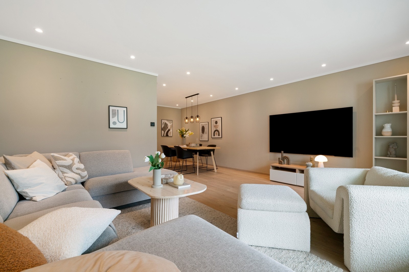 Velkommen til Åsane Senter 23 - Presentert av Øyvind Rydland v/Privatmegleren Åsane Galleribilde