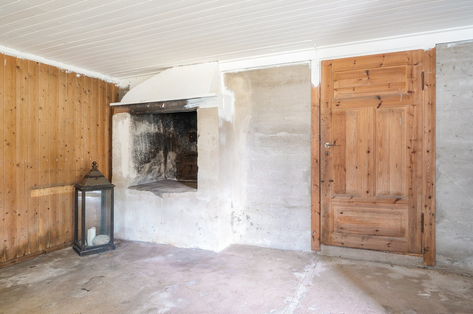 Kjeller med gammel bakerovn Galleribilde