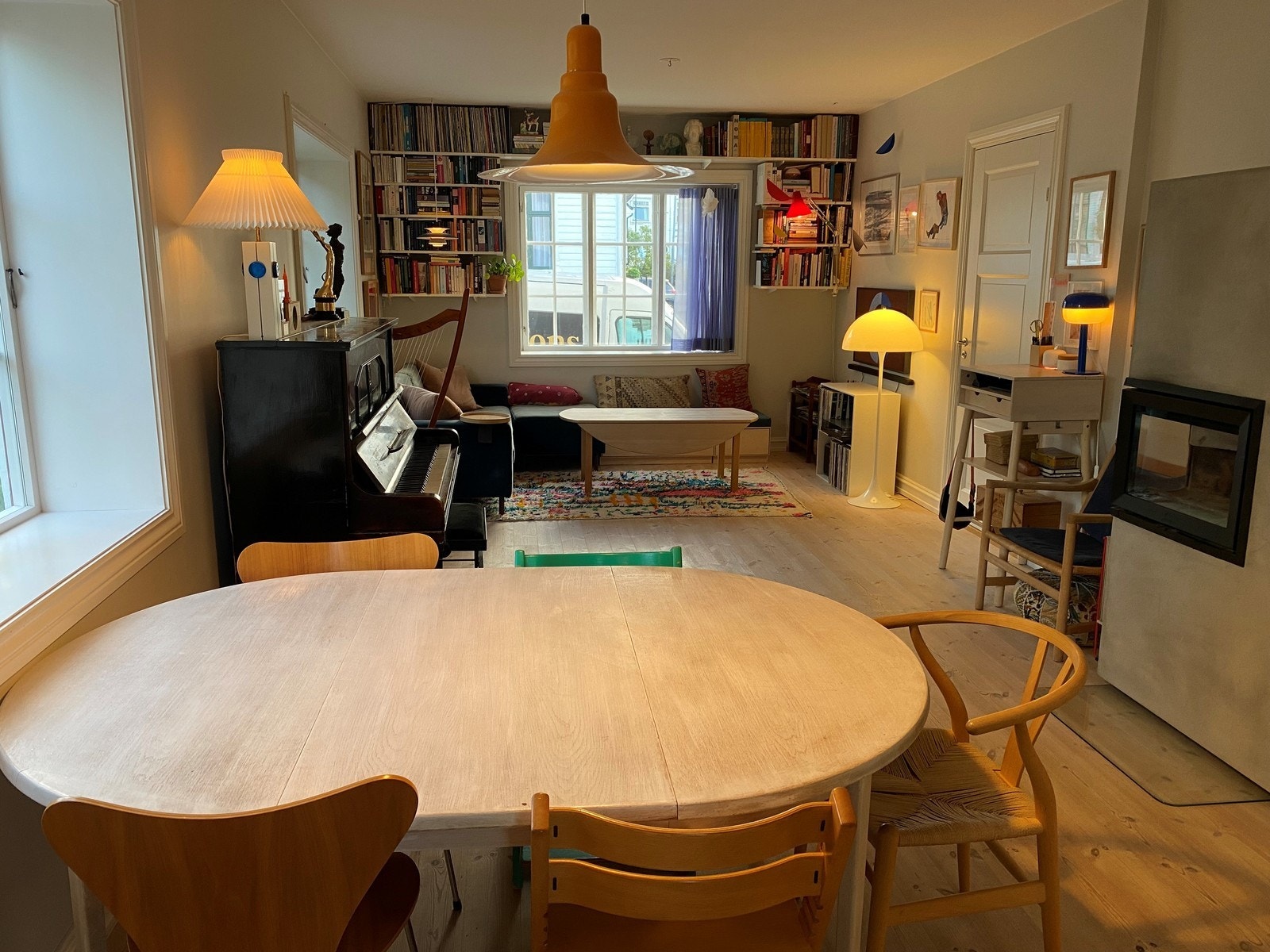 Spisetue/ Tv-stue Galleribilde