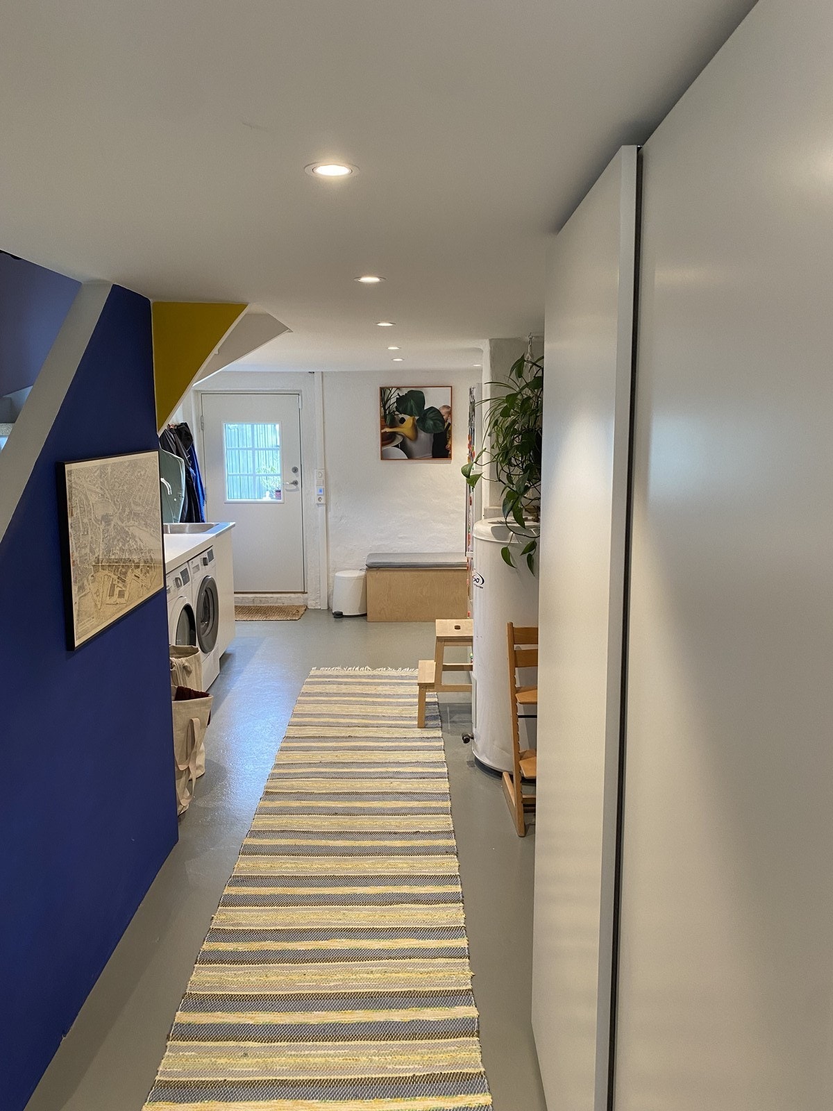 I kjelleren er det vaksemaksin og tørketrommel Galleribilde