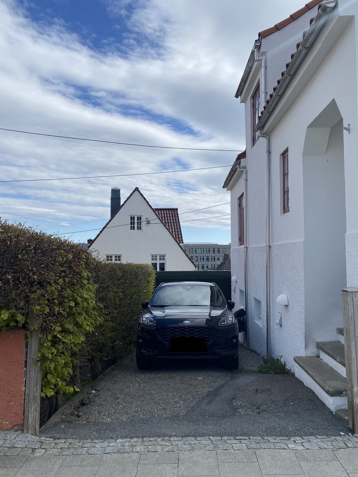 Innkjørsel Galleribilde