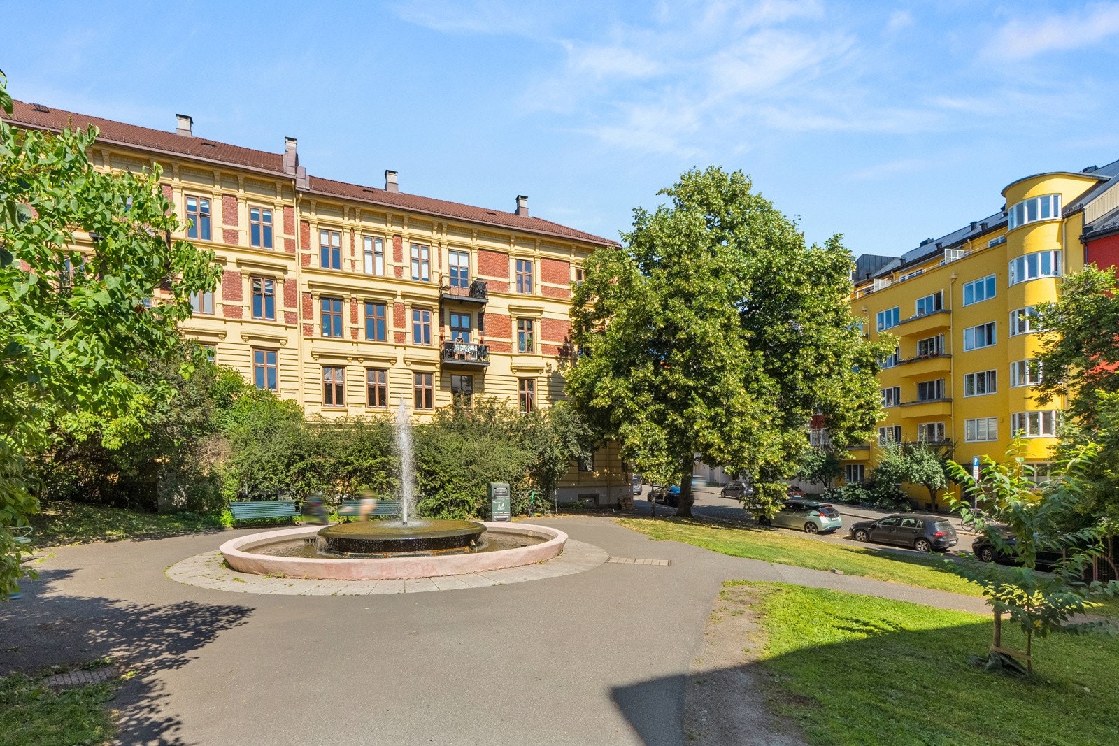 Her har du flotte grønntområder rett utenfor leiligheten Galleribilde