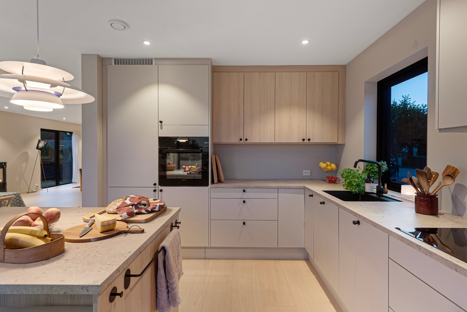 En innholdsrik og moderne enebolig fra 2024 Galleribilde