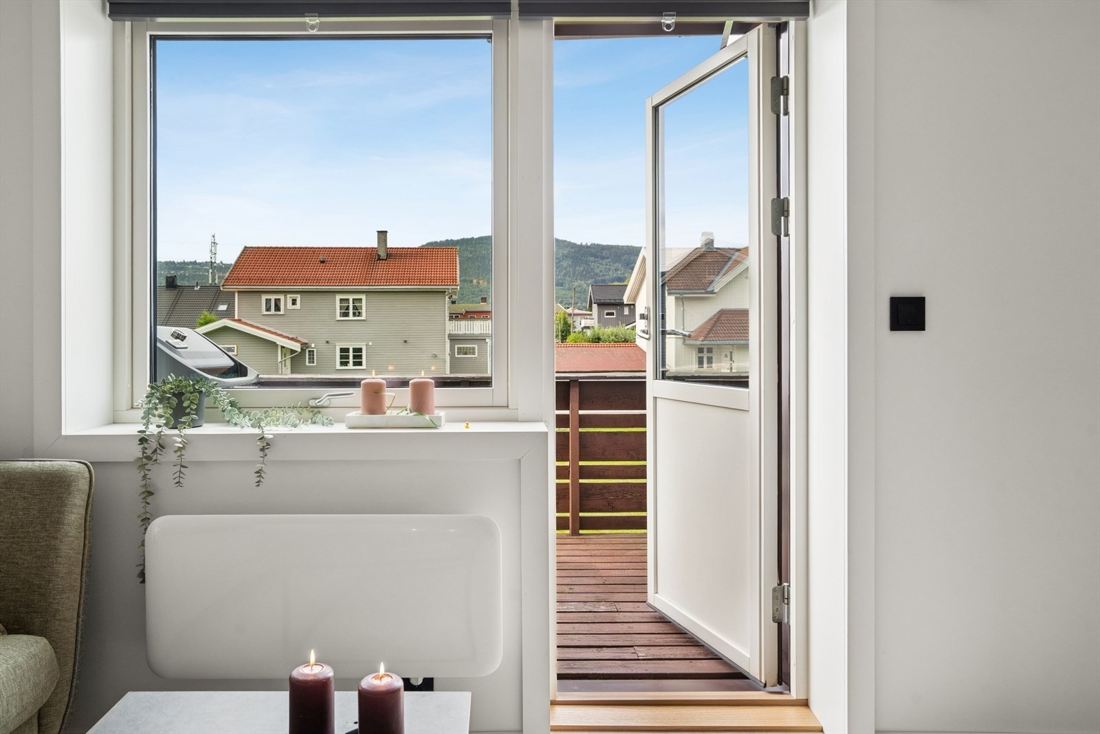 Utgang fra stue til terrasse! Galleribilde