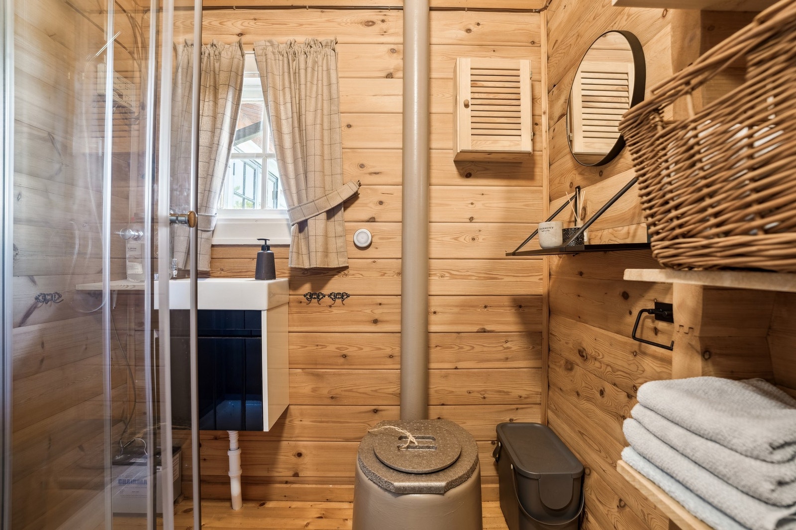 Dusj og tørrklosett Galleribilde