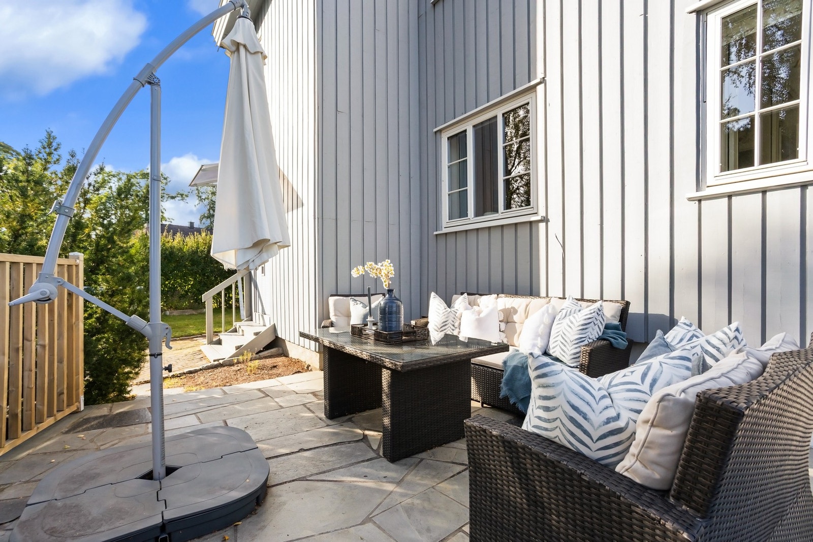 Et trivelig sted å nyte morgenkaffen eller ettermiddagssolen. Galleribilde