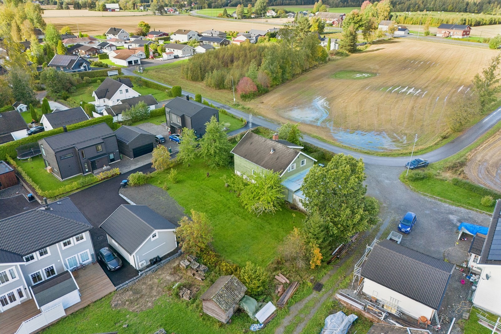 Her bor du i et svært familievennlig boligområde på Frogner/Lunderåsen i Lillestrøm kommune, midt mellom Oslo og Gardermoen. Galleribilde