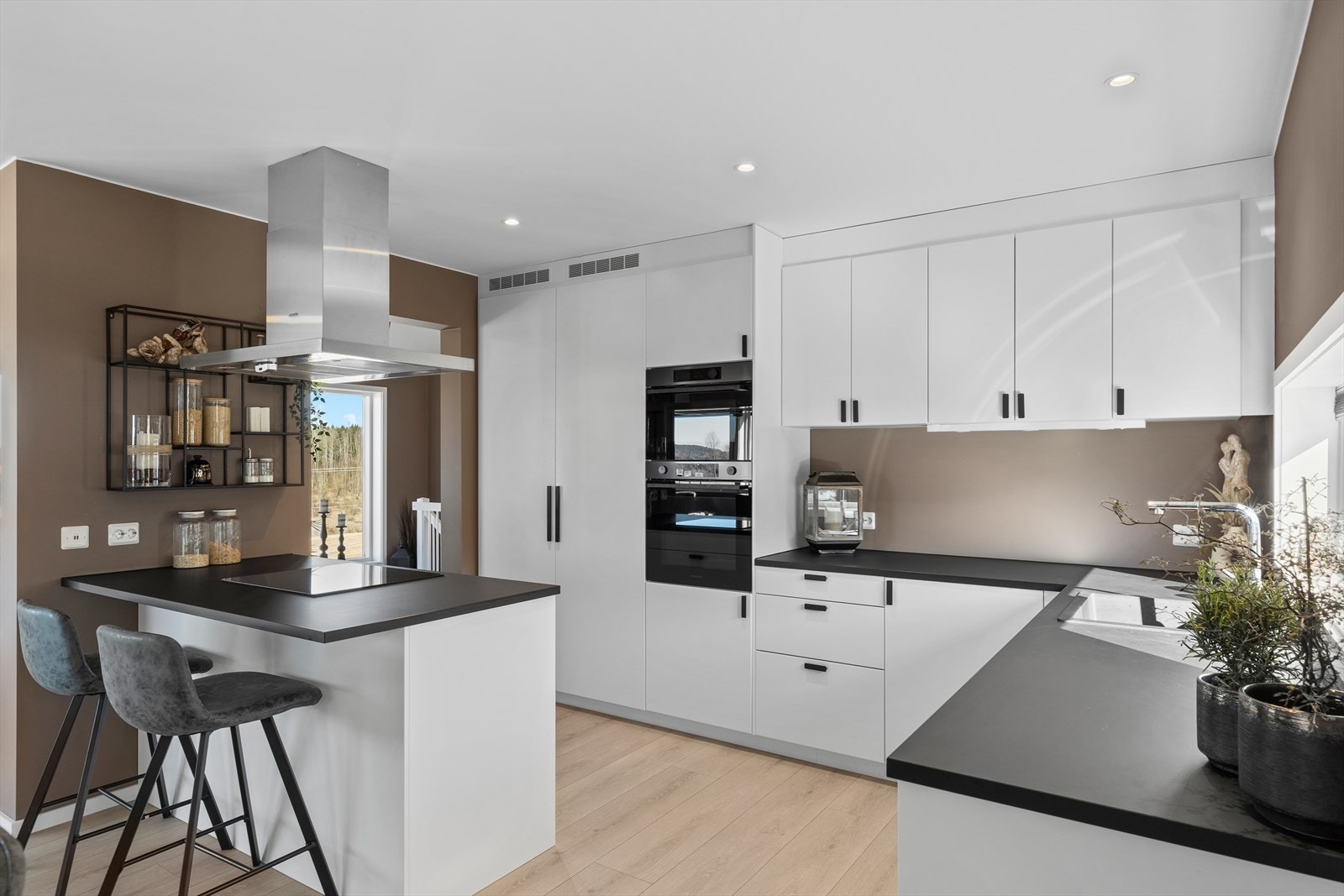 Romslig kjøkken Galleribilde