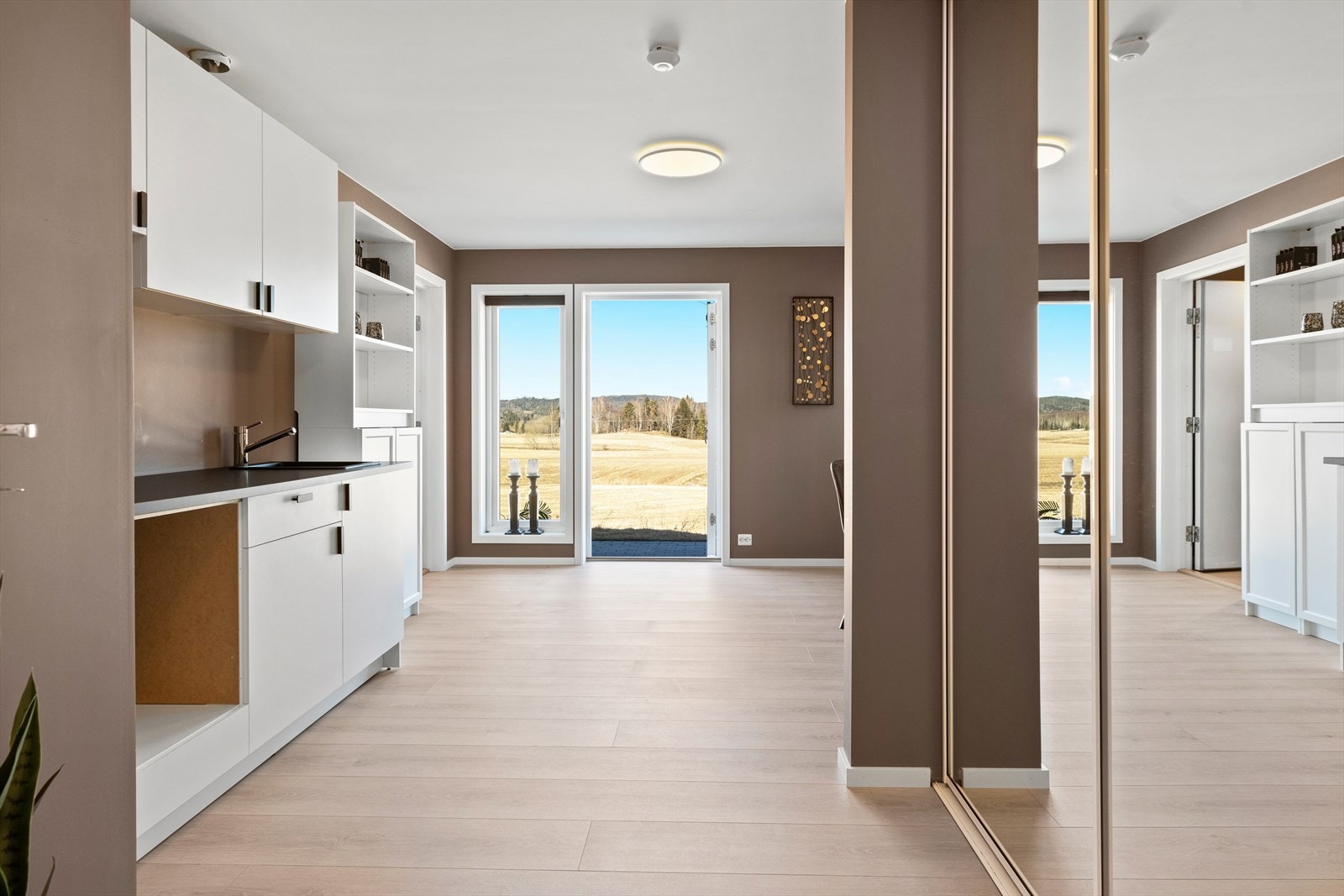 Hybel/praktikantdel Galleribilde