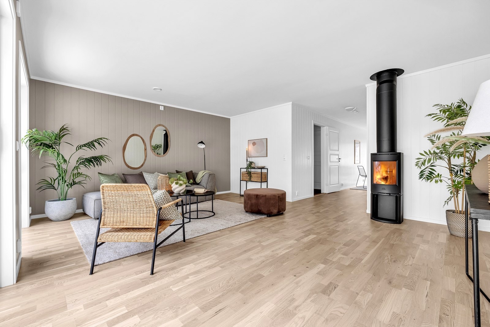 Lys og luftig stue. Galleribilde