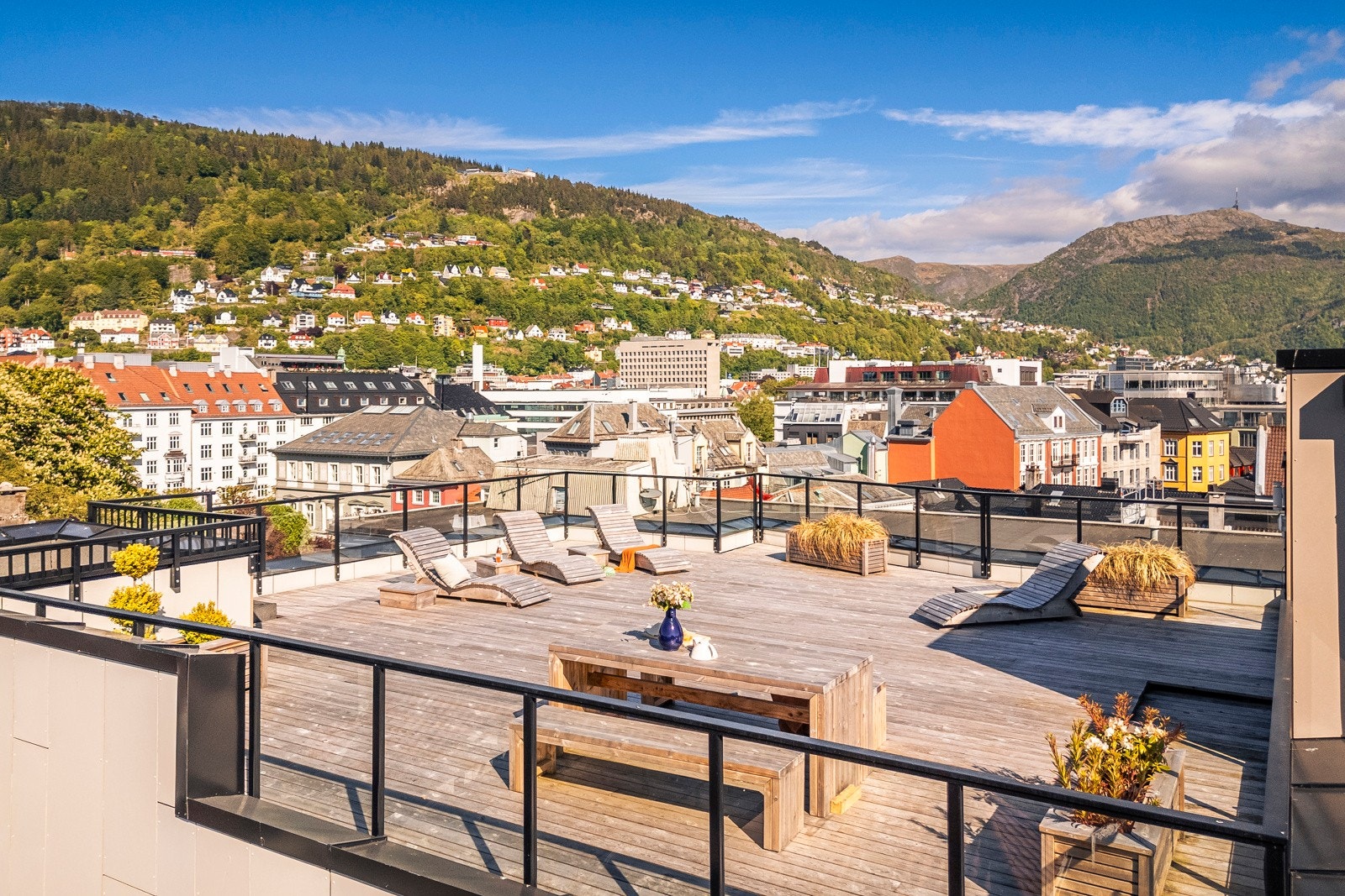 - Sameiet har en stor felles takterrasse - Galleribilde