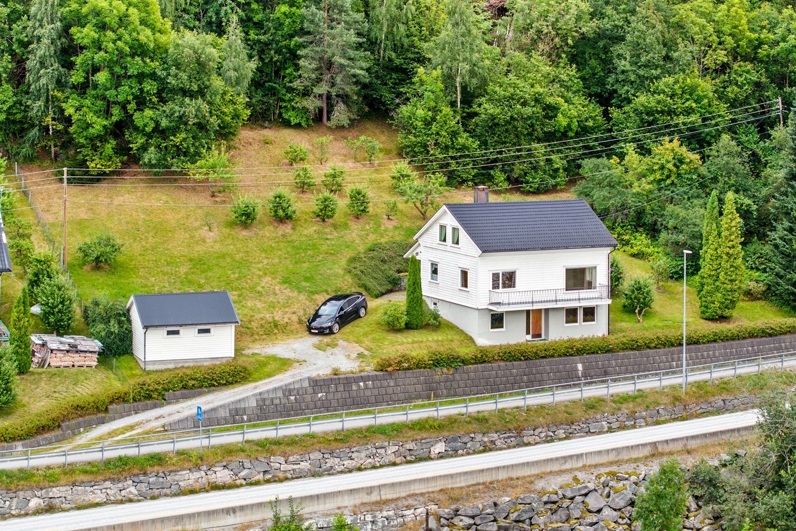Velkomen til Mannhellervegen 116 presentert av Eiendomsmegler Norge v/ Kenneth Bjørk. Galleribilde