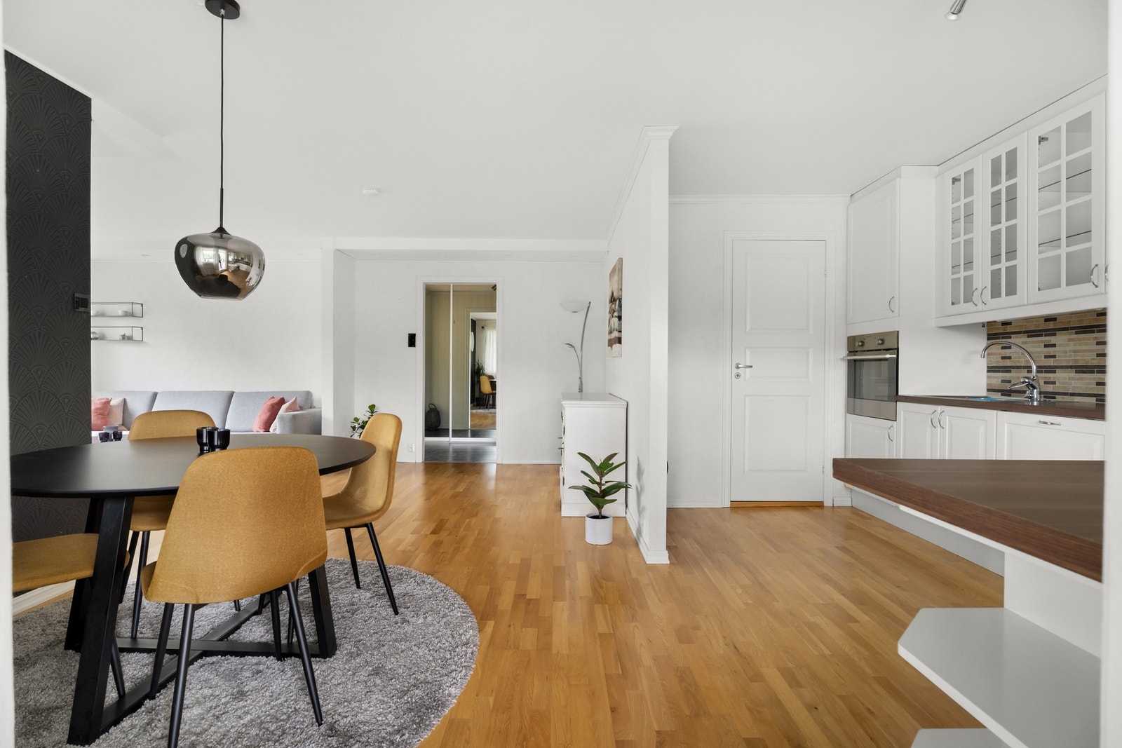 God plass til både sofakrok og spisebord. Galleribilde