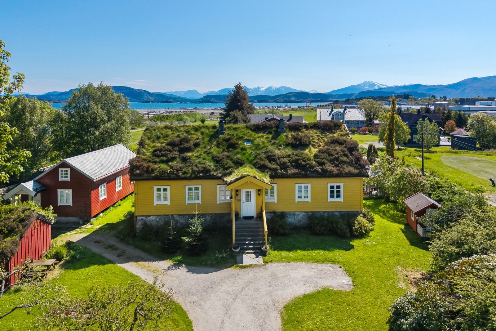 Velkommen til denne unike eiendommen Eirikgarden på Vigra - Nørestranda 81 Galleribilde