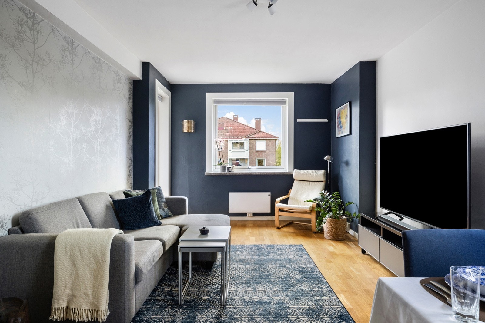 Nye vinduer og balkongdør er skiftet i 2021 i regi av borettslaget. Galleribilde