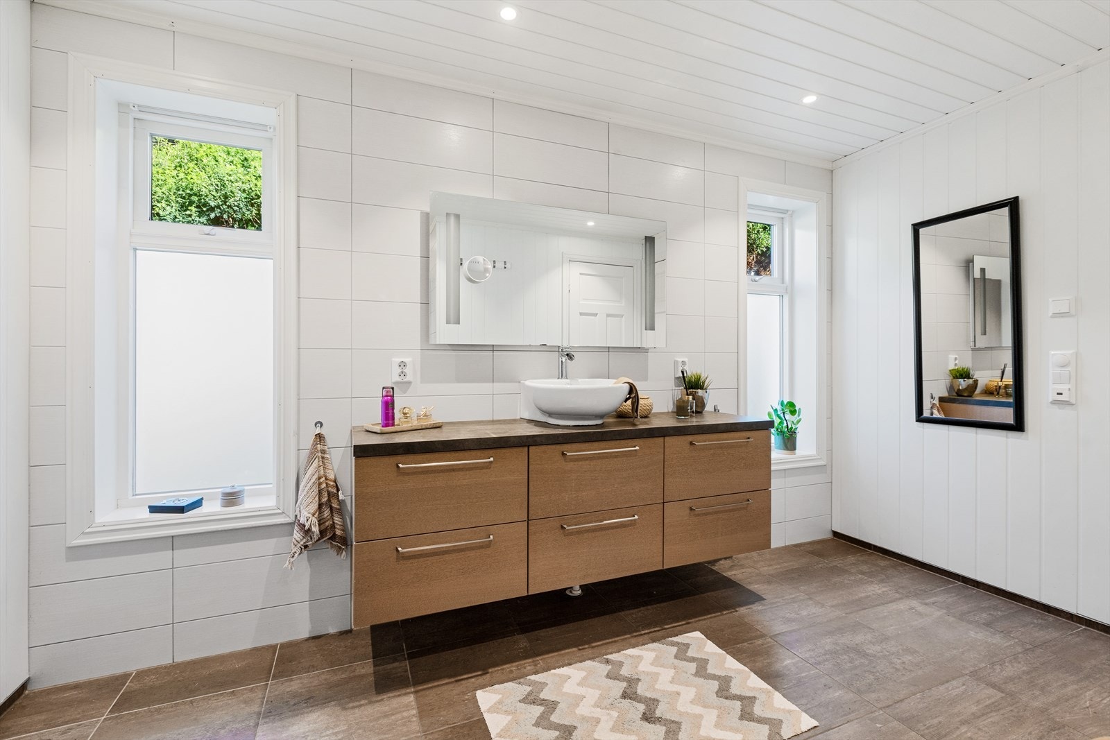 Stort og moderne bad Galleribilde