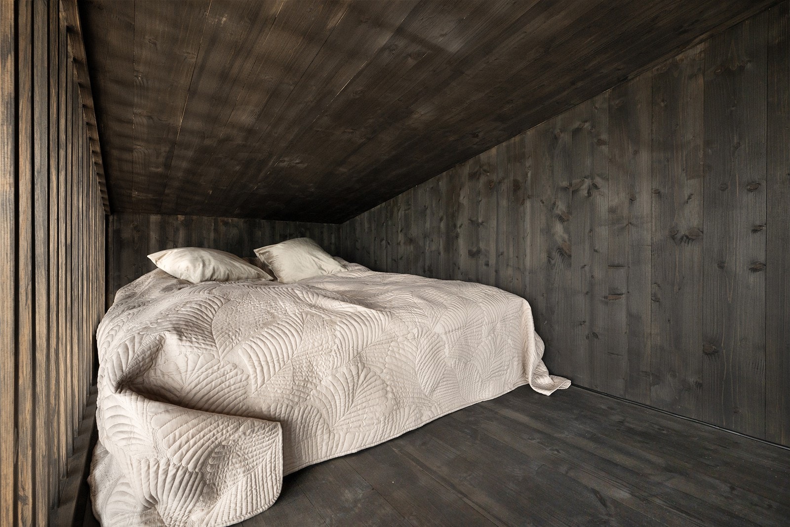 Her er det også plass til dobbelseng og oppbevaringsmøbel om ønskelig. Galleribilde