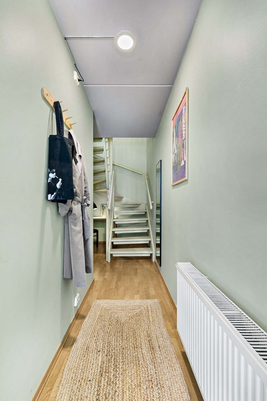 Trappeløp til øvre etasje Galleribilde