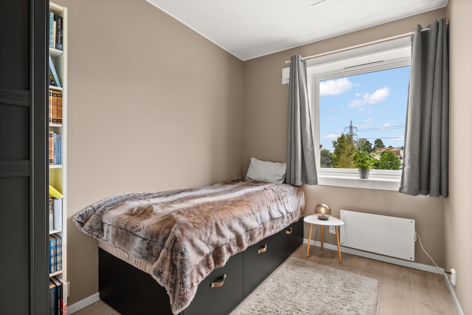 Soverom nr. 2. Galleribilde