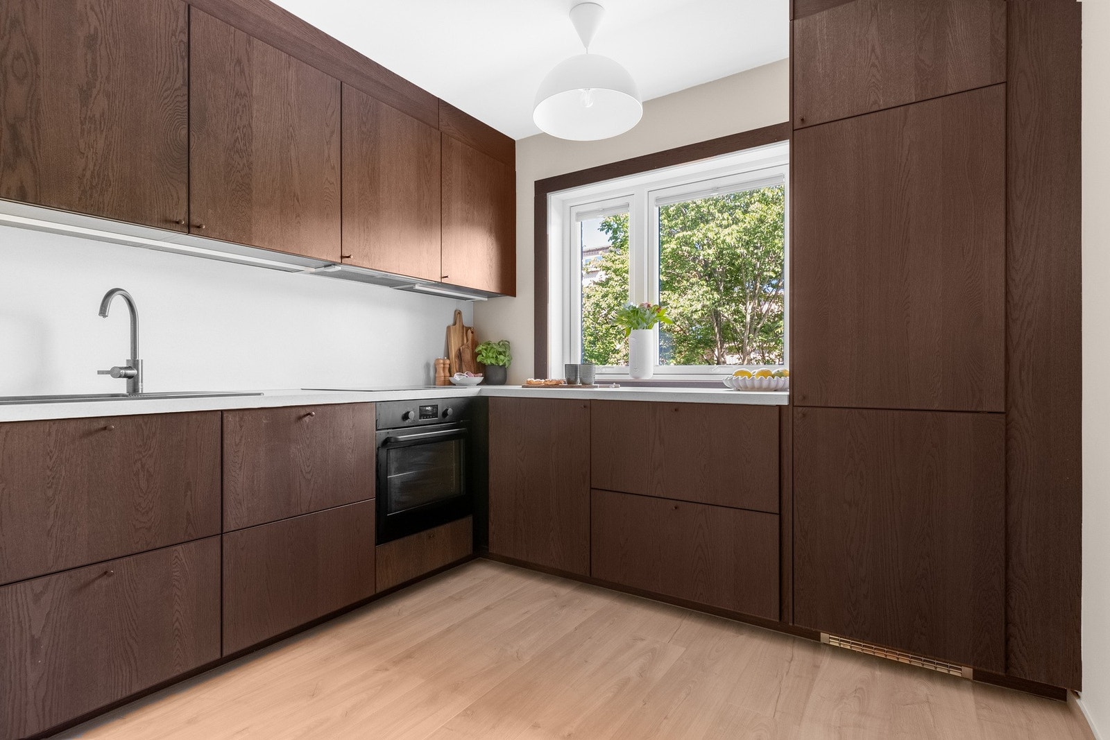 Det lekre kjøkkenet ble montert i 2024. Galleribilde