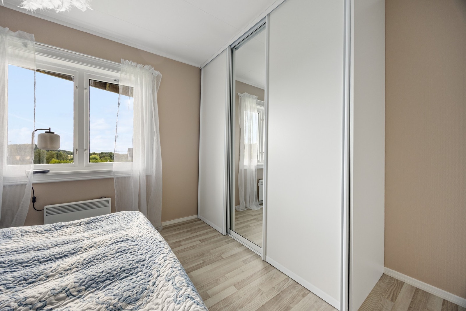 Skyvedørsgarderobe Galleribilde