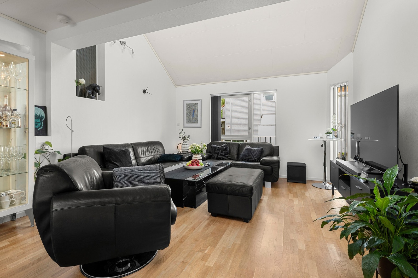 Her har du god plass til flere møbleringsmuligheter Galleribilde