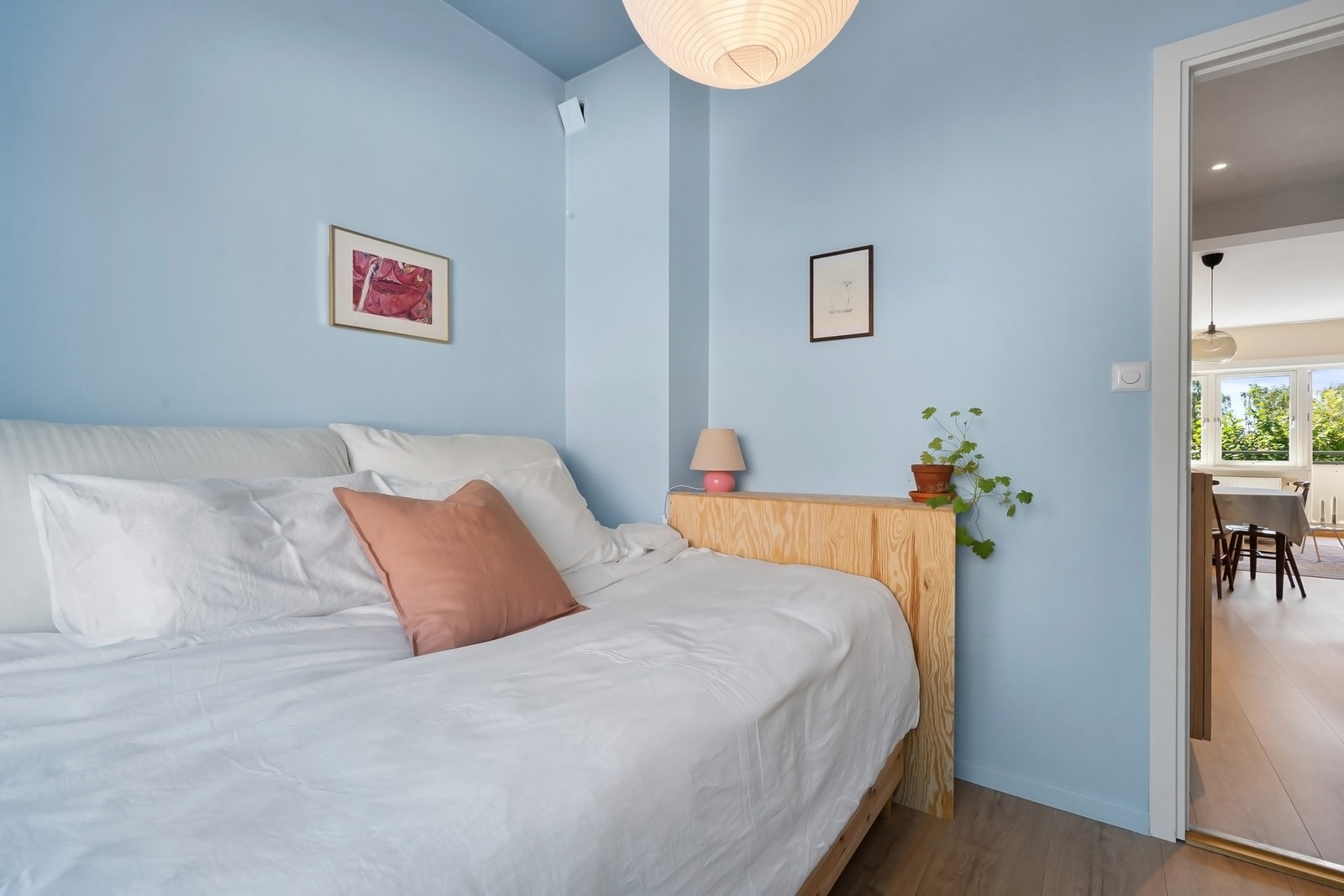 Det er plass til dobbeltseng. Galleribilde