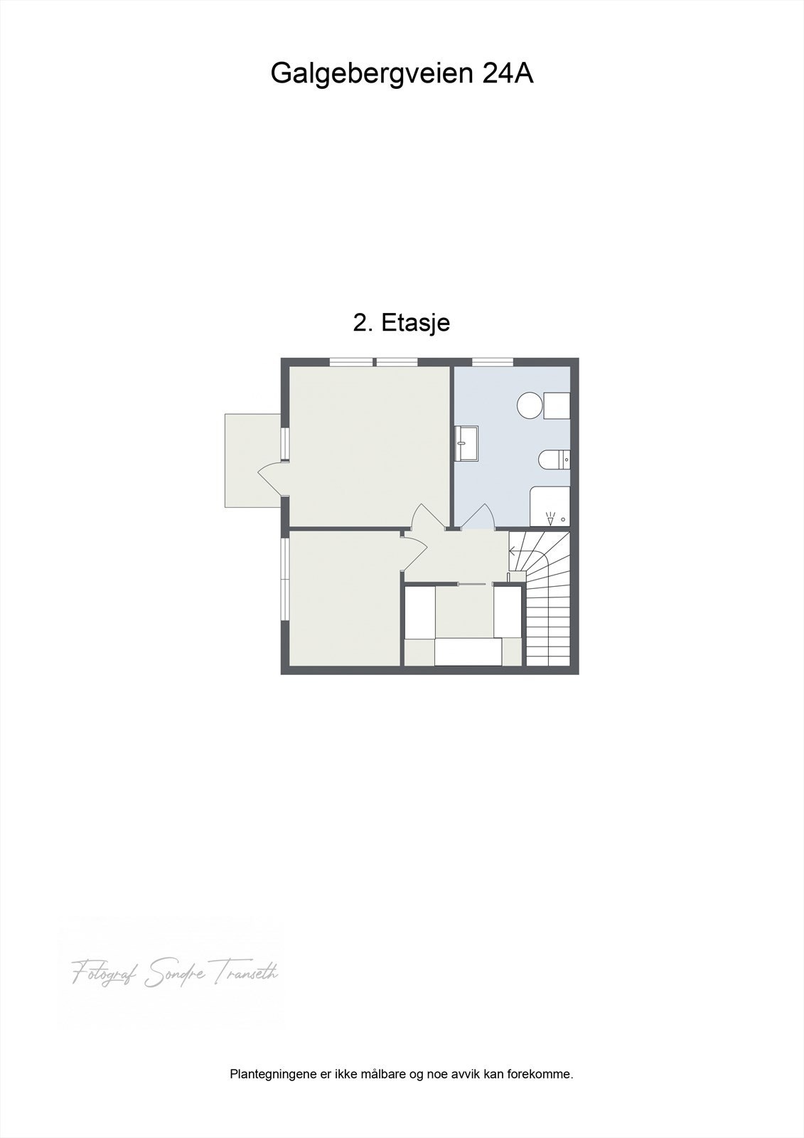 Planløsning 2.etg.: bad/vaskerom, hovedsoverom med tilkomst til balkong, soverom nr. 2, samt bod/walk-in garderobe. Galleribilde